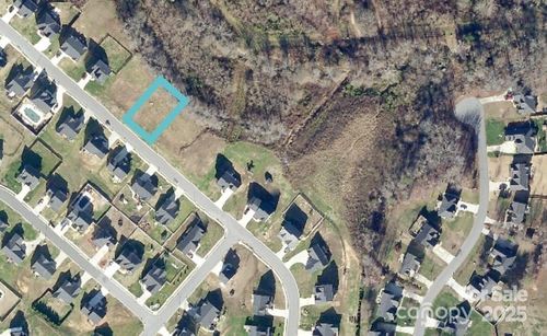 4016 Hereford Ln, Dallas, NC, 28034-1323 | Card Image