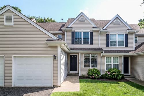 1402-1402 Sienna Dr, Danbury, CT, 06810-7155 | Card Image