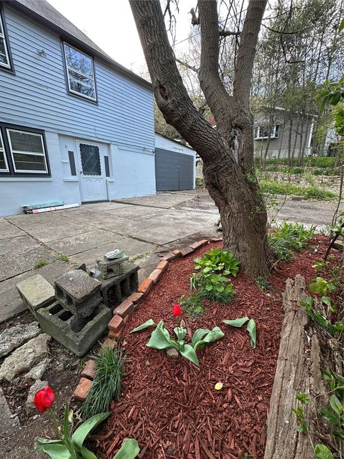 6 Pavilion Rd, Suffern, NY, 10901-4605 | Card Image