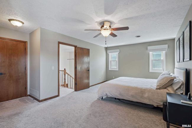 5952 Crow Valley Park Dr, Condo with 2 bedrooms, 2 bathrooms and null parking in Davenport IA | Image 19