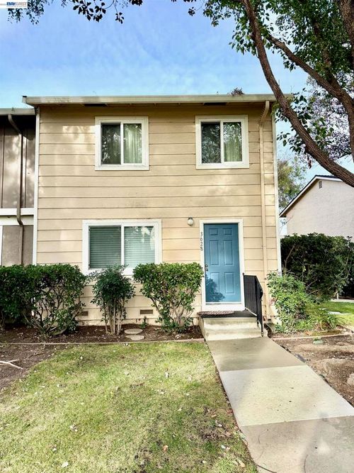 3628 3628 Carrigan Cmn, Livermore, CA, 94550 | Card Image