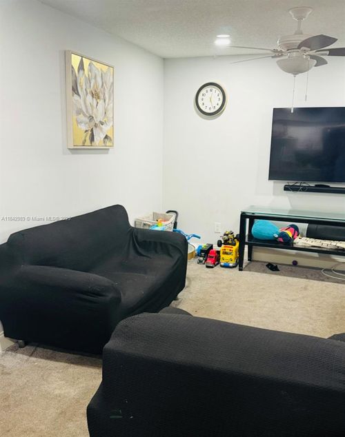 apt-6-20300 Ne 3rd Ct, Miami, FL, 33179-5214 | Card Image