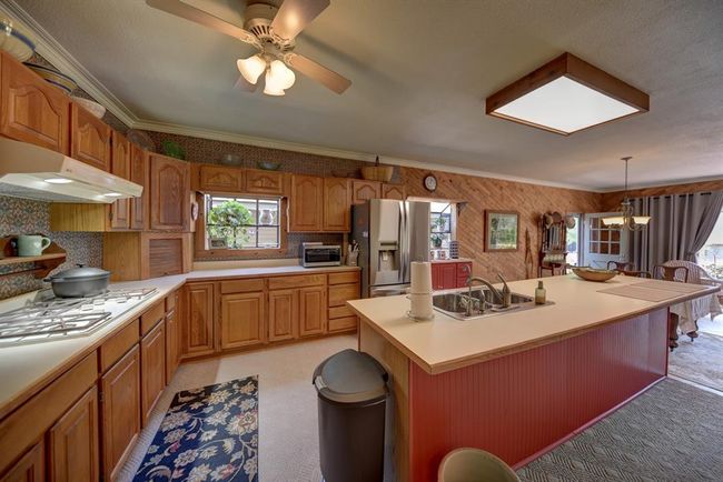 1026 Atchison St, House other with 3 bedrooms, 2 bathrooms and 2 parking in Sealy TX | Image 36