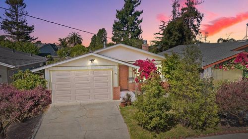 333 John Street, Santa Cruz, CA, 95060 | Card Image