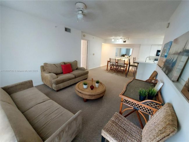 APT-125 - 2640 S University Dr, Condo with 2 bedrooms, 2 bathrooms and null parking in Davie FL | Image 6