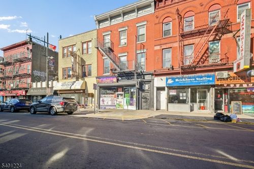 89 Market St, Paterson, NJ, 07505-1274 | Card Image