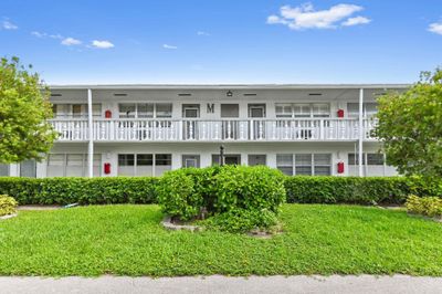 391 Durham M, Condo with 1 bedrooms, 1 bathrooms and null parking in Deerfield Beach FL | Image 1