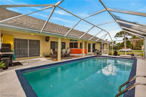 390 Saint Andrews Blvd, NAPLES, FL, 34113-7632 | Card Image