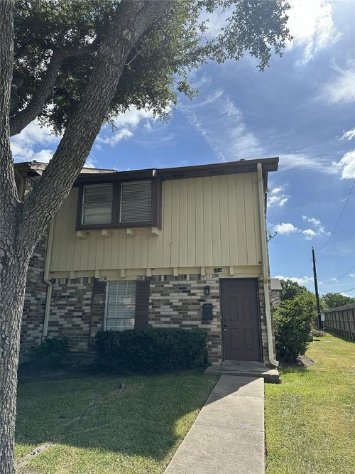 1519 S 8th St, La Porte, TX, 77571-6209 | Card Image