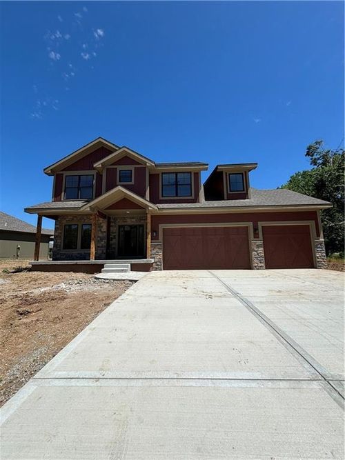 2143 Crooked Creek Dr, Kearney, MO, 64060-8736 | Card Image