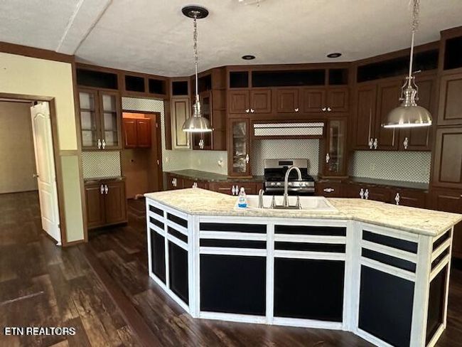 517 Collins Rd, House other with 3 bedrooms, 2 bathrooms and null parking in Jonesville VA | Image 15