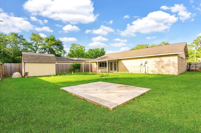 18215 Navajo Trail Dr, House other with 3 bedrooms, 2 bathrooms and 2 parking in Spring TX | Image 26