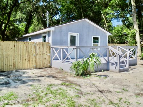 8930 Free Ave, Jacksonville, FL, 32211-8085 | Card Image