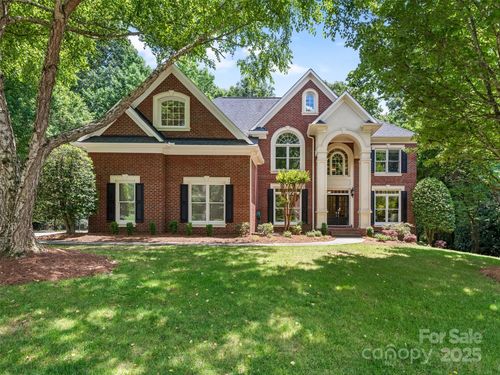 610 Hampshire Hill Rd, Matthews, NC, 28105-6113 | Card Image
