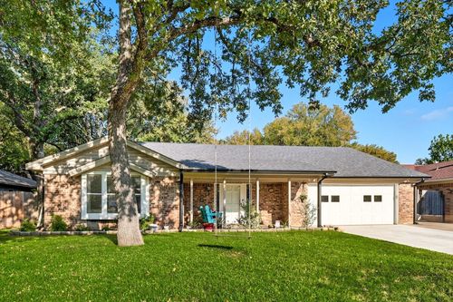 2908 Steve Dr, Hurst, TX, 76054-2131 | Card Image