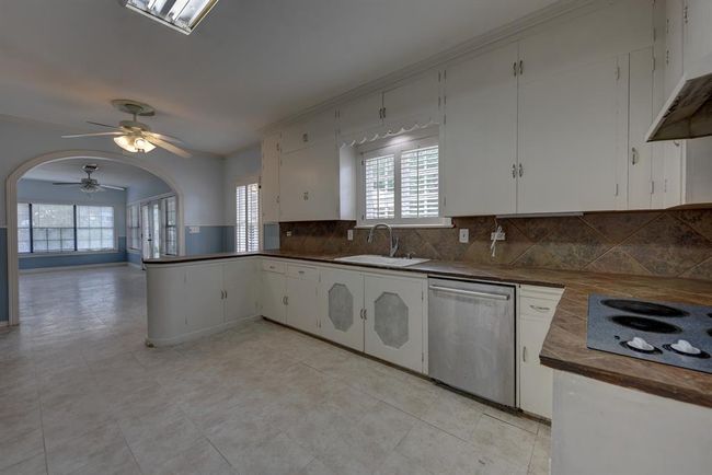 Kitchen | Image 7