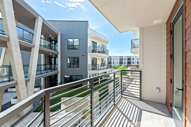 UNIT-546 - 1701 Simond Ave, Condo with 3 bedrooms, 2 bathrooms and 2 parking in Austin TX | Image 12