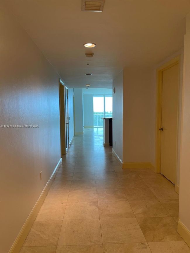 APT-1103 - 15051 Royal Oaks Ln, Condo with 3 bedrooms, 3 bathrooms and null parking in North Miami FL | Image 26