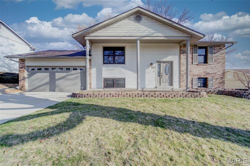 12 Voyager Dr, Saint Peters, MO, 63376-4410 | Card Image