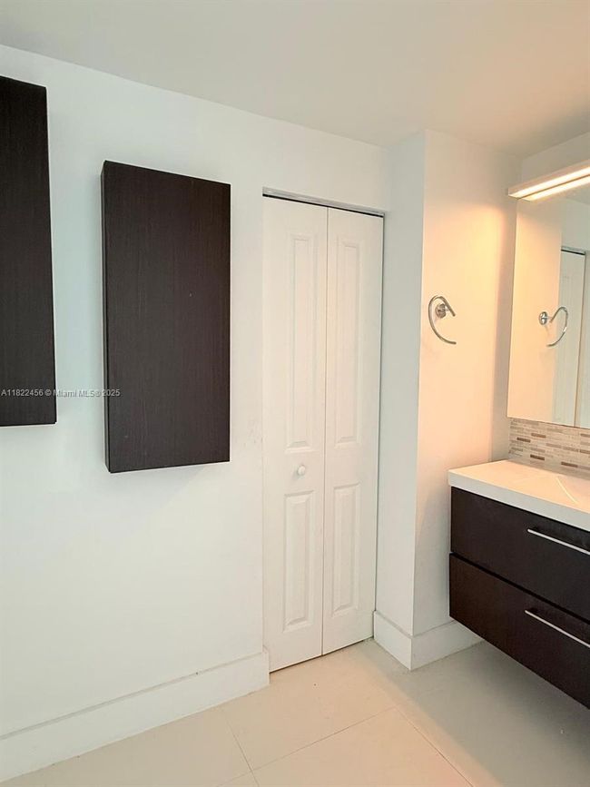 APT-3306 - 1250 S Miami Ave, Condo with 3 bedrooms, 2 bathrooms and null parking in Miami FL | Image 18