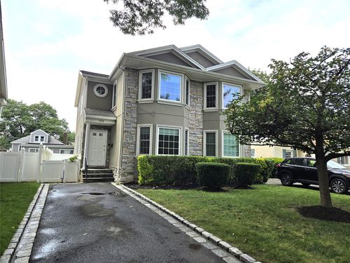 a-63 Dunwood Rd, Port Washington, NY, 11050-1635 | Card Image