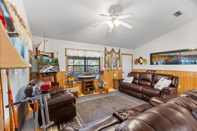 1815 Mables Ave Ne, House other with 2 bedrooms, 1 bathrooms and null parking in Steinhatchee FL | Image 14