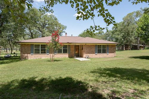 10933 Clyde Accord Road, Franklin, TX, 77856 | Card Image