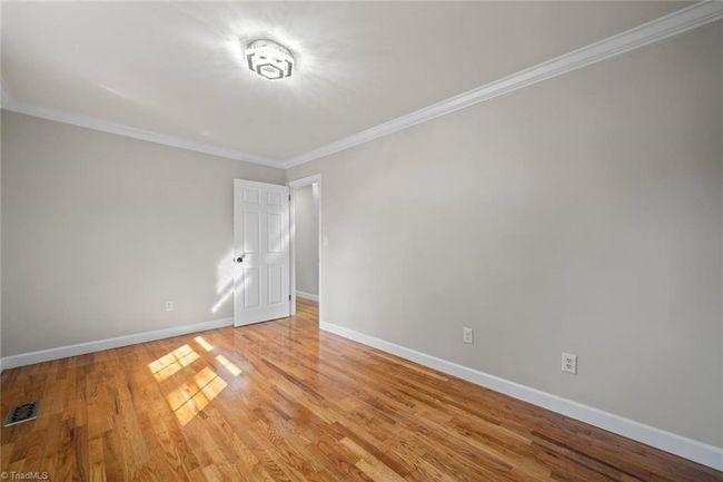 306 Lakeshore Dr, House other with 3 bedrooms, 2 bathrooms and null parking in Thomasville NC | Image 13