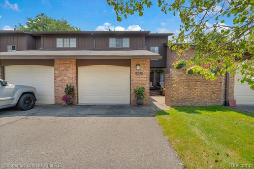 26216 Summerdale Dr, Southfield, MI, 48033-6136 | Card Image