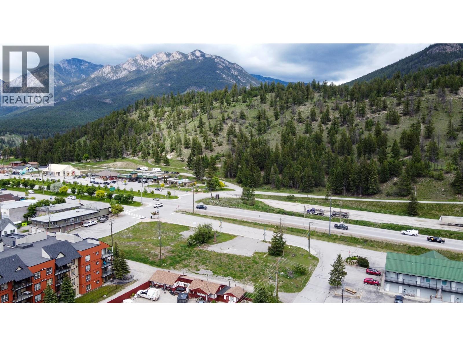 Land in Radium Hot Springs 5