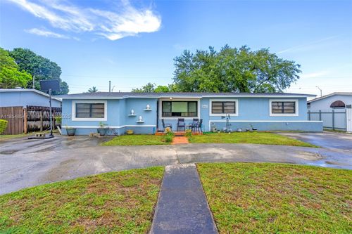19211 Nw 37th Ct, Miami Gardens, FL, 33055-1947 | Card Image