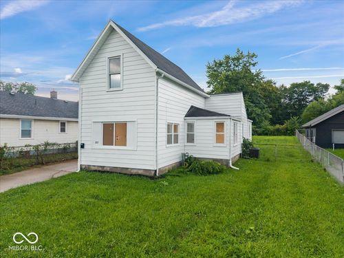 1917 Cedar St, Anderson, IN, 46016-3934 | Card Image