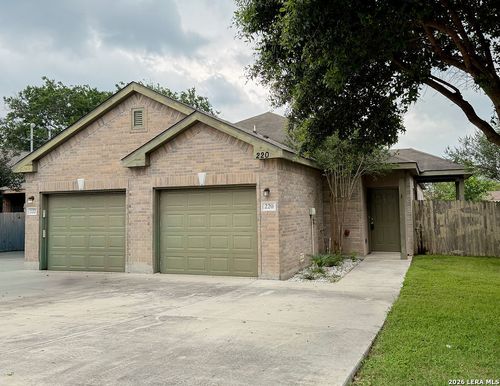 220 Anne Louise Dr, New Braunfels, TX, 78130-3493 | Card Image