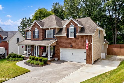 7735 Greenscape Dr, Knoxville, TN, 37938-4277 | Card Image