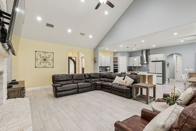 6467 Asher Rd, Condo with 6 bedrooms, 4 bathrooms and null parking in Alvarado TX | Image 10