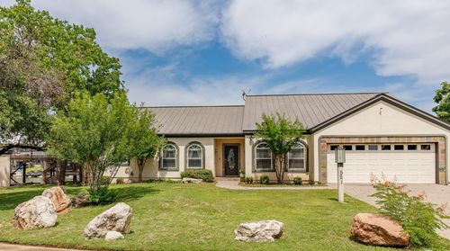 521 Lucy Ln, Horseshoe Bay, TX, 78657-6232 | Card Image