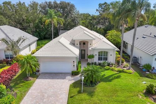 7916 Hampton Ct, UNIVERSITY PARK, FL, 34201-2220 | Card Image