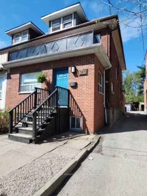 232 Pacific Ave, Toronto, ON, M6P2P5 | Card Image
