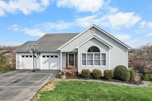 19050 Sterling Dr, Abingdon, VA, 24211 | Card Image