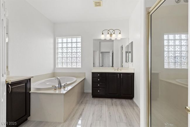 10321 Howling Coyote Ave, House other with 3 bedrooms, 3 bathrooms and null parking in Las Vegas NV | Image 18