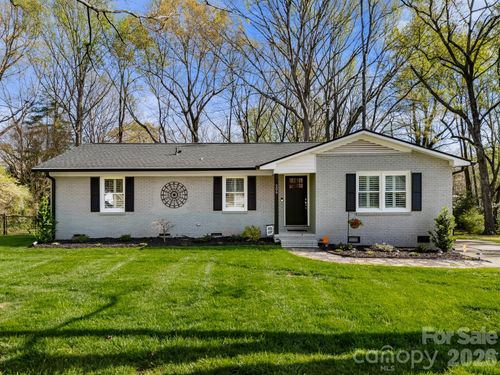 206 Cottage Pl, York, SC, 29745-1202 | Card Image