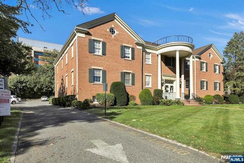 230 Sherman Ave, Glen Ridge, NJ, 07028-1529 | Card Image