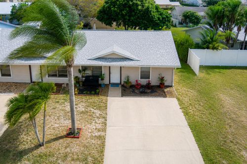 8997 Se Sandy Lane, Hobe Sound, FL, 33455 | Card Image
