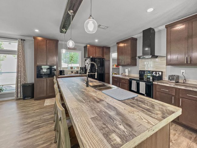 7281 Price Rd, House other with 3 bedrooms, 2 bathrooms and null parking in Lumberton TX | Image 9