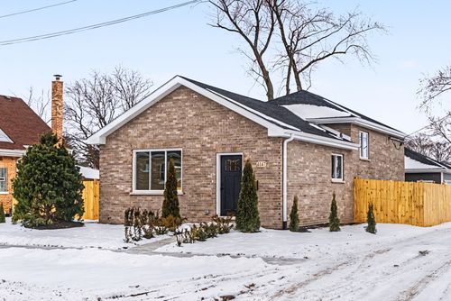 4147 Amelia Ave, Lyons, IL, 60534-3207 | Card Image