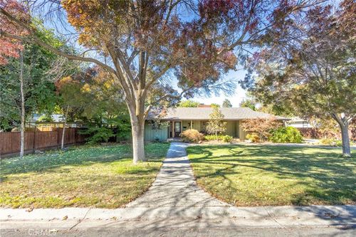 447 S Marshall Ave, Willows, CA, 95988-2920 | Card Image