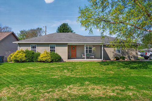 400 S Valley Drive, Brownstown, IN, 47220 | Card Image