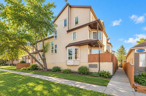 11-113 22 Ave Ne, Calgary, AB, T2E1T4 | Card Image