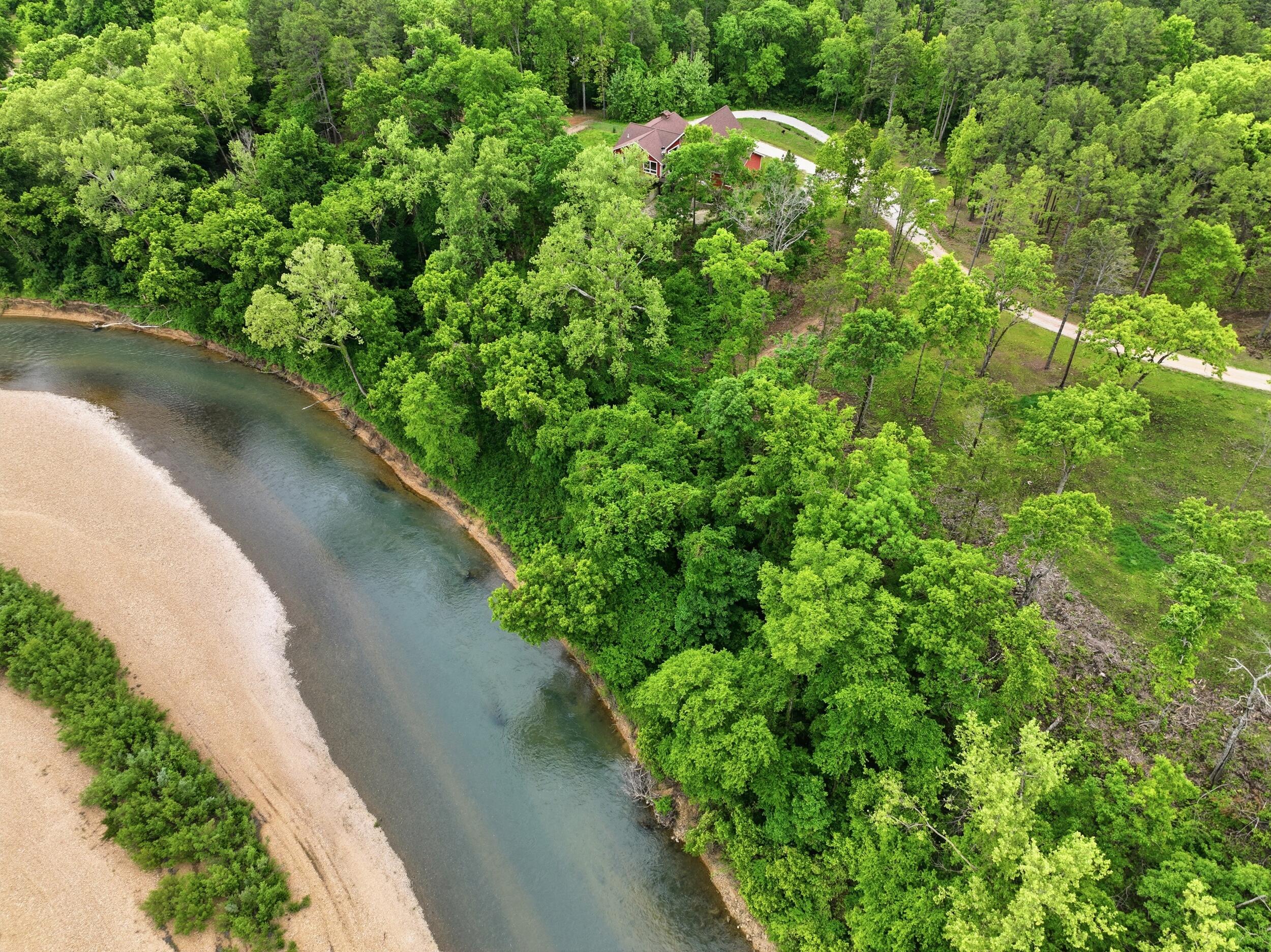 Land in Eminence 5
