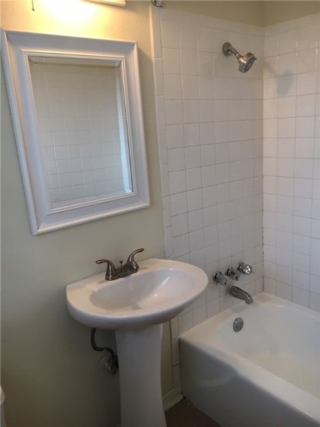 APT-5 - 5213 Joe Sayers Ave, Condo with 1 bedrooms, 1 bathrooms and 1 parking in Austin TX | Image 13